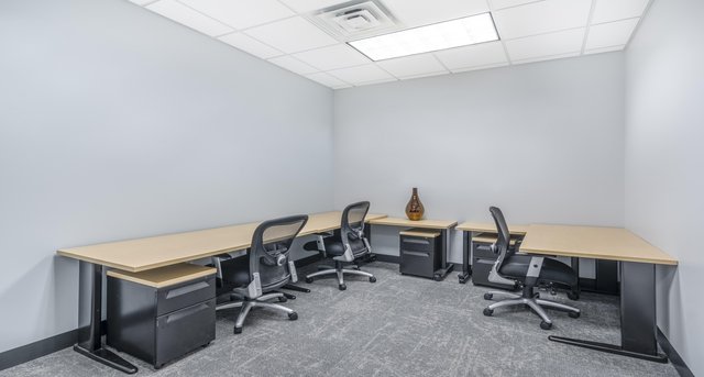 Rent office 495 Grand Boulevard_4-1