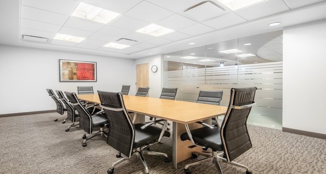Cнять офис 500 West Putnam Avenue_6-1