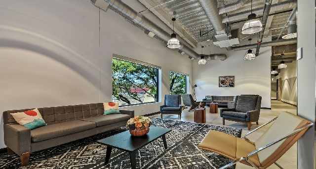 5113 South Harper, 5113 South Harper, Chicago, IL 60615 — office space for rent, photo 4
