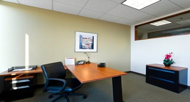 525 North Tryon St, Suite 1600, 525 North Tryon St, Suite 1600, Charlotte, NC 28202 — office space for rent, photo 1