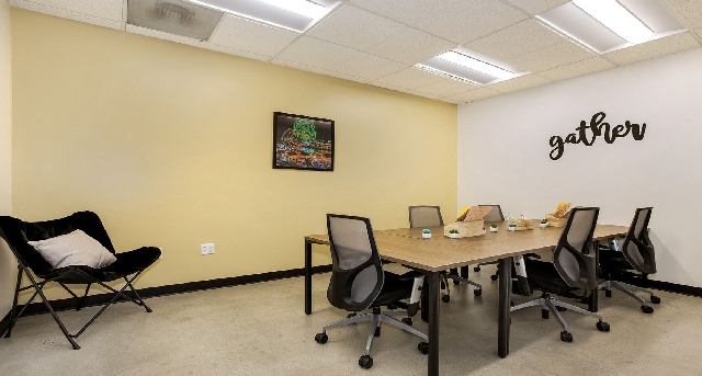 Sewa pejabat 5800 S. Eastern Avenue_2-1