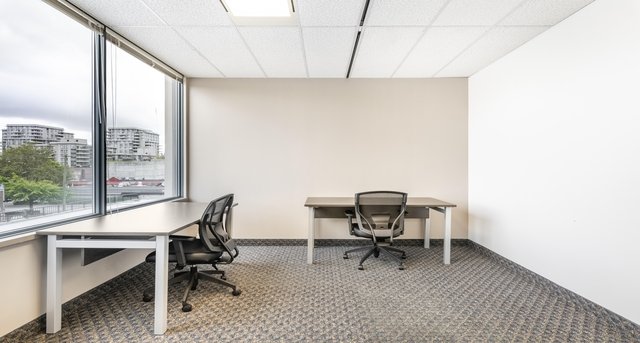 Rent office 5811 Cooney Road_5-1