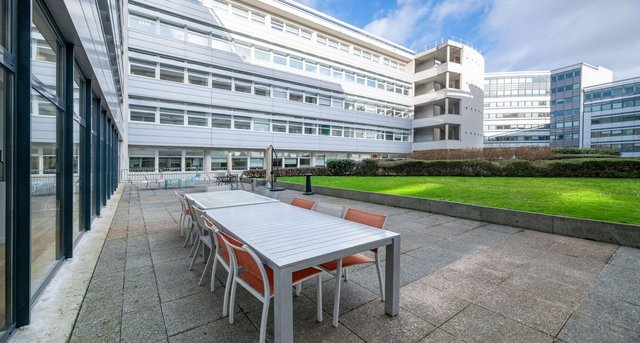 Sewa pejabat 5 Avenue Carnot_2-1