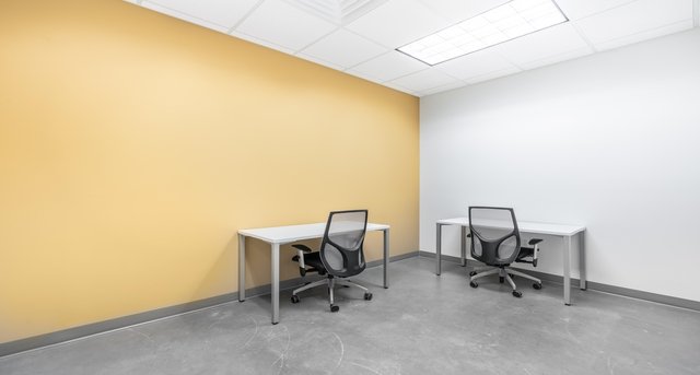 Rent office 5 West Mendenhall Street_7-1