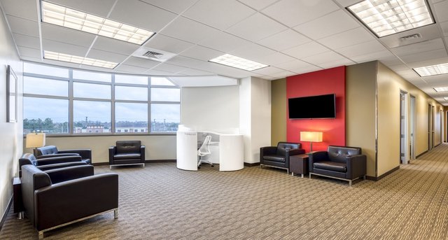 Cнять офис 615 Saint George Square Court_1-1