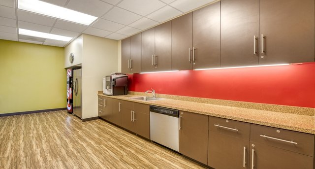 Cнять офис 615 Saint George Square Court_4-1