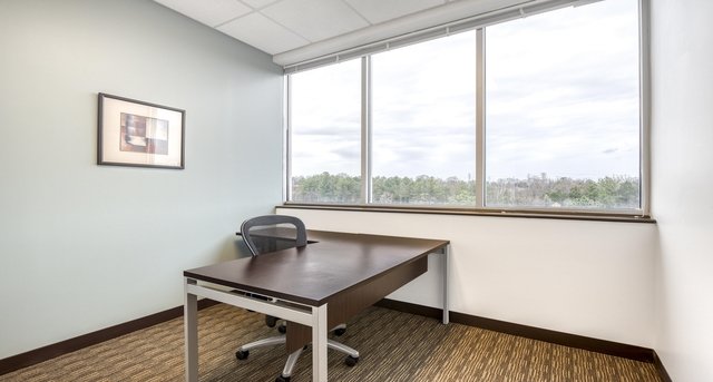 Cнять офис 615 Saint George Square Court_6-1