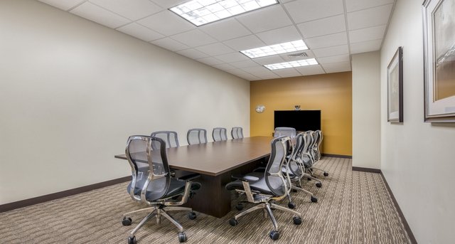 Cнять офис 615 Saint George Square Court_8-1