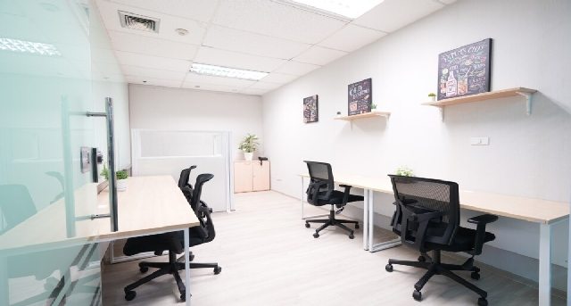 Sewa pejabat 622 Emporium Tower, 10th Floor, Sukhumvit Road_1-1