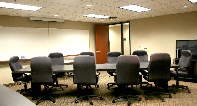 Rent office 625 Kenmoor Ave SE Suite 301_1-1