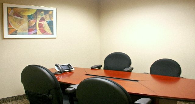Rent office 625 Kenmoor Ave SE Suite 301_3-1