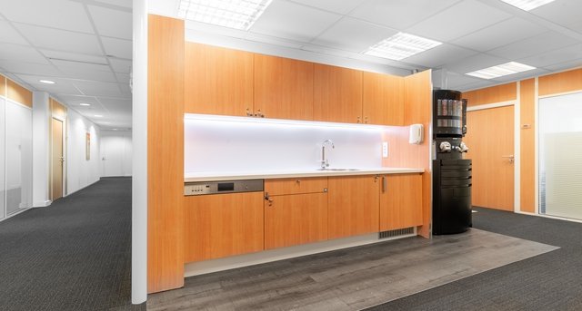 Rent office 65 Rue des Trois Fontanot_4-1