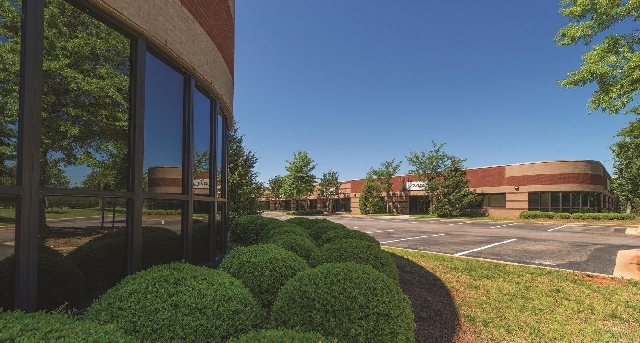 Cнять офис 7027 Old Madison Pike, Suite 108_2-1