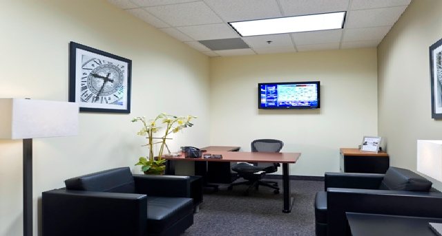 Affitto uffici 7800 Airport Center Dr., Suite 401_7-1