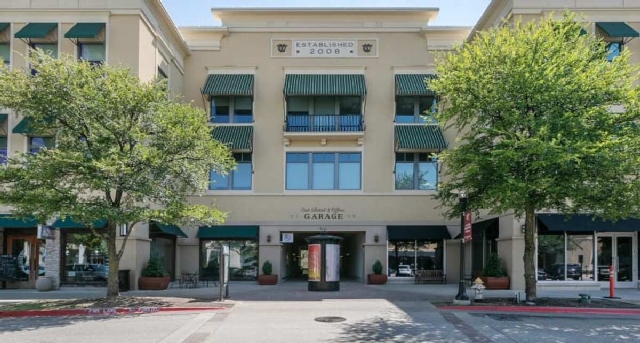 Rent office 825 Watter's Creek Boulevard_3-1