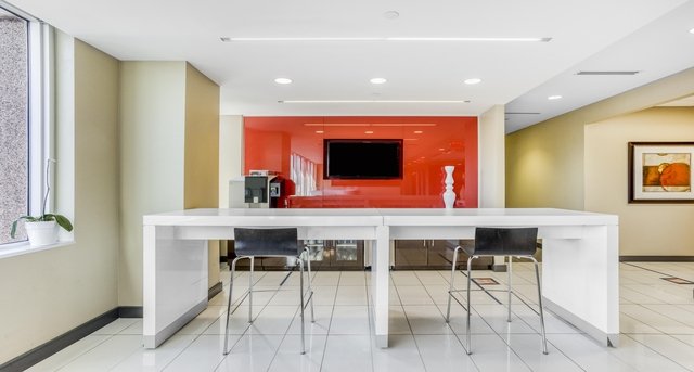 Rent office 8333 North West 53rd Street_4-1