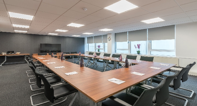 83 Princes Street, 83 Princes Street, EH2 2ER Edinburgh — office space for rent, photo 9