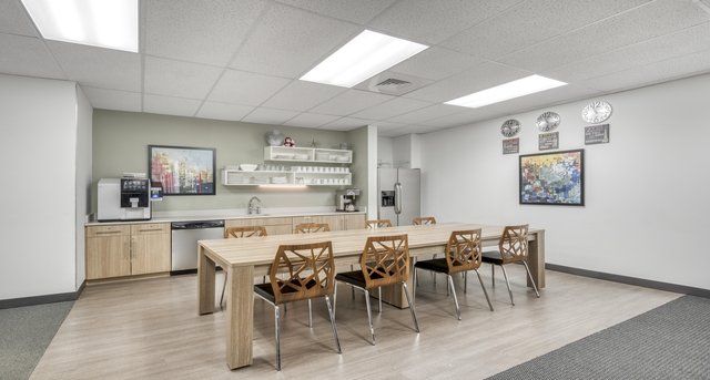 Cнять офис 83 Wooster Heights Road_4-1