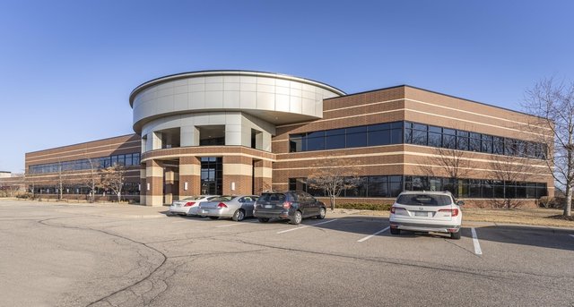 Cнять офис 8530 Eagle Point Boulevard_7-1