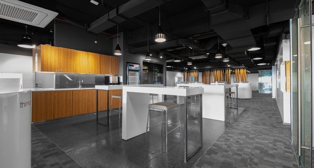 Rent office 8 Rockwell_4-1