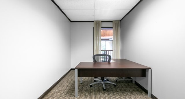 950 Echo Lane, 950 Echo Lane Hedwig Village, Houston, TX 77024 — office space for rent, photo 2