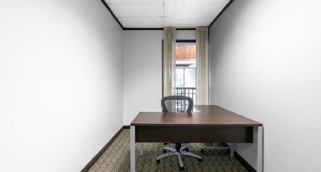 950 Echo Lane, Suite 200, 950 Echo Lane, Suite 200, Houston 77024 — office space for rent, photo 5