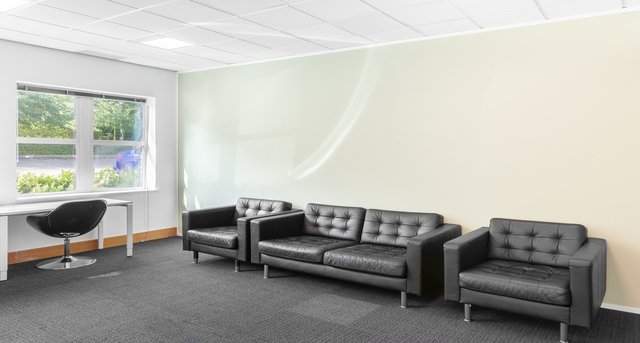 Rent office 960 Capability Green_4-1