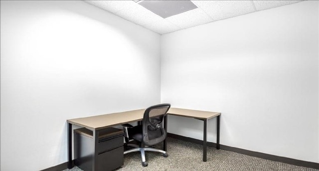 Rent office 99 Derby Street, Suite 200_6-1