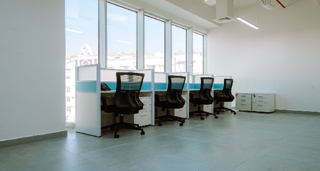 Rent office Al Mirqab Al Jadeed Street_3-1