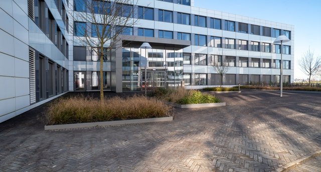 Rent office Altitude_9-1