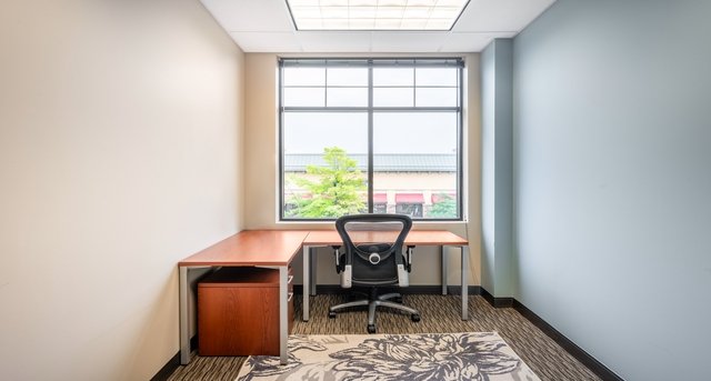 Rent office Arbor Lakes_7-1