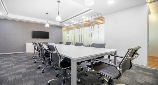 Kiadó irodák Assotech Business Cresterra 2_8-8