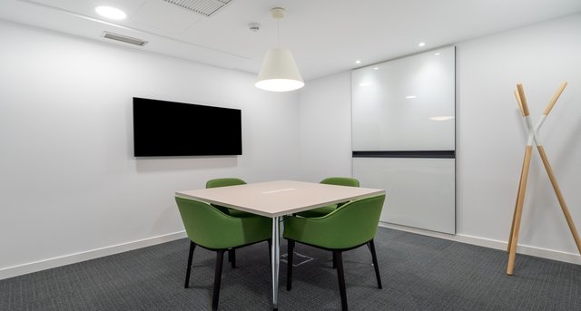 Rent office Avenida de los Pinos 7_8-1