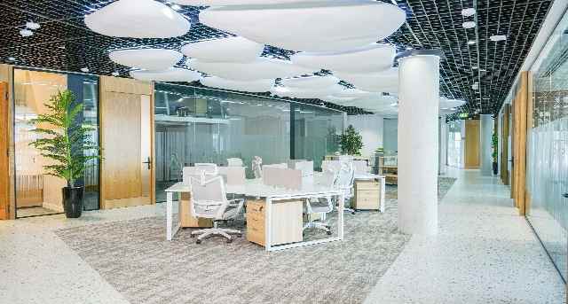 Dubai Chamber Building, Baniyas Street, Dubai — office space for rent, photo 2