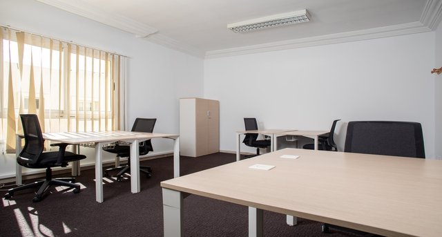 Rent office Berges du Lac 1_7-1
