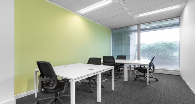 Rent office Breakspear Park_1-1