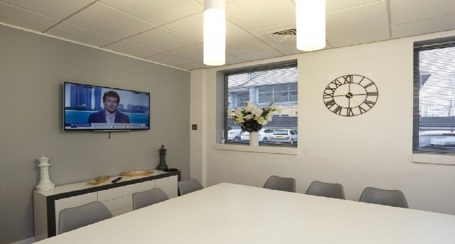 Bridge Road East 26, Bridge Road East 26, Hertfordshire AL7 1HL — office space for rent, photo 9