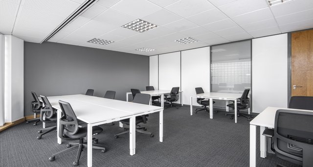 Brooklands Business Park, Wellington Way, Weybridge, KT13 0TT — office space for rent, photo 4