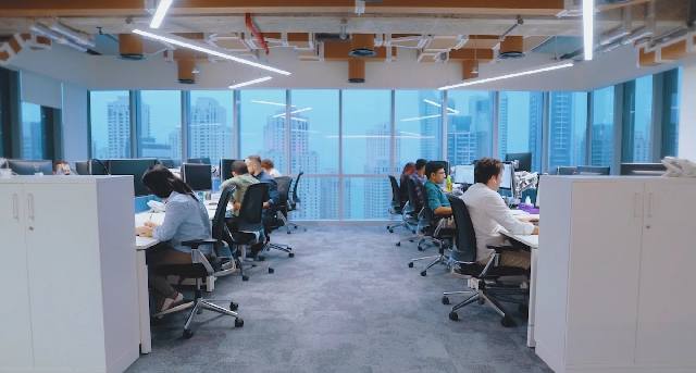 Business centres in Dubai Media City and Barsha Heights — Al Salam Tecom Tower