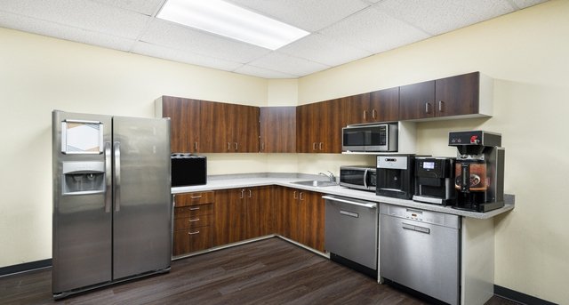 Sewa pejabat Burlington Business Centre_4-1