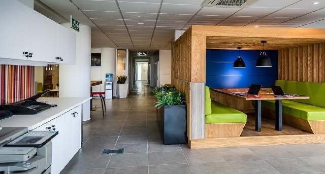 Biura do wynajęcia Business Center Building, Nogues Avenue, Plateau, 5th Floor_2-1
