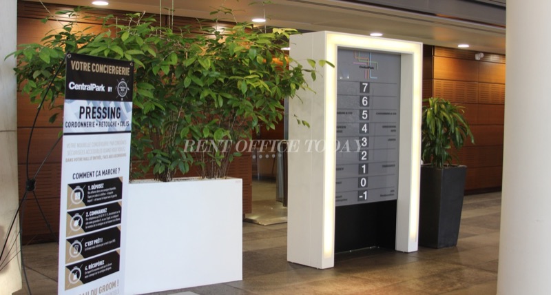 CENTRAL PARK, 9-15 RUE MAURICE MALLET, 92130 ISSY LES MOULINEAU — office space for rent, photo 2