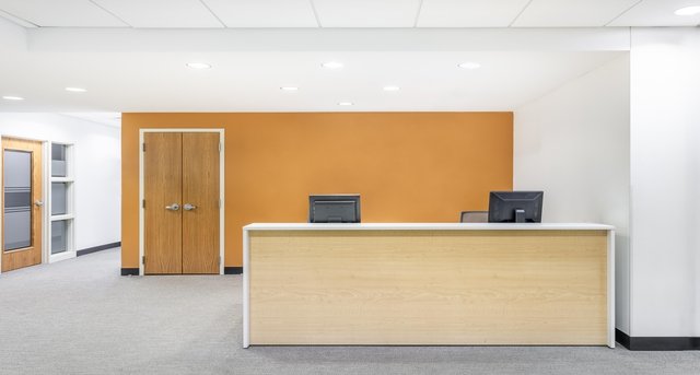 Rent office Calder Plaza_2-1