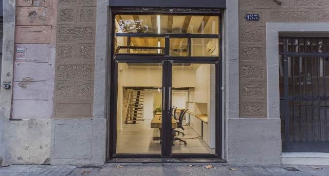 Pronájem kanceláře  Carrer del Consell de Cent 153 bajos local_1-1