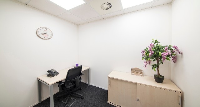 Chineham Business Park, Crockford Lane, Chineham Business Park, Crockford Lane, Chineham Basingstoke, Hampshire, RG24 8AL Basingstoke — office space for rent, photo 10