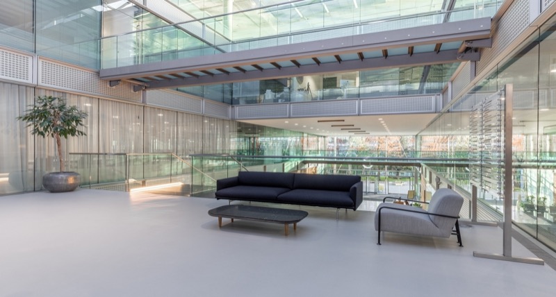 Chiswick Park, 566 Chiswick High Road, London, W4 5YA — office space for rent, photo 1