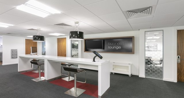 Sewa pejabat Cobham Services_7-1