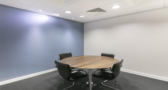 Cobham Services, M25 J9/10, Cobham, Surrey KT11 3DB — office space for rent, photo 9