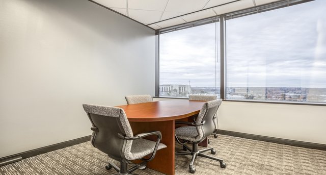 Rent office Commerce Plaza_5-1