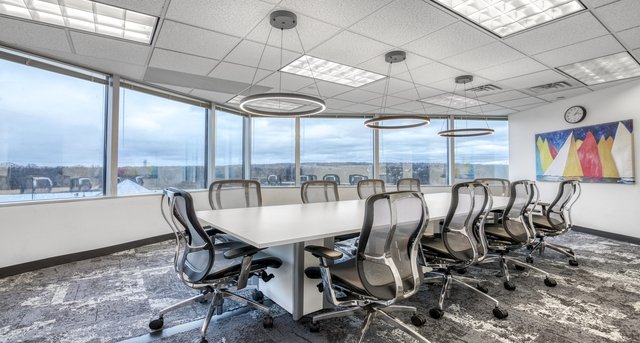 Cнять офис Crossroads Corporate Center_6-1